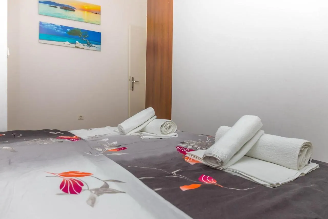 Apartments Ruza Crikvenica 0*,  Kroatien